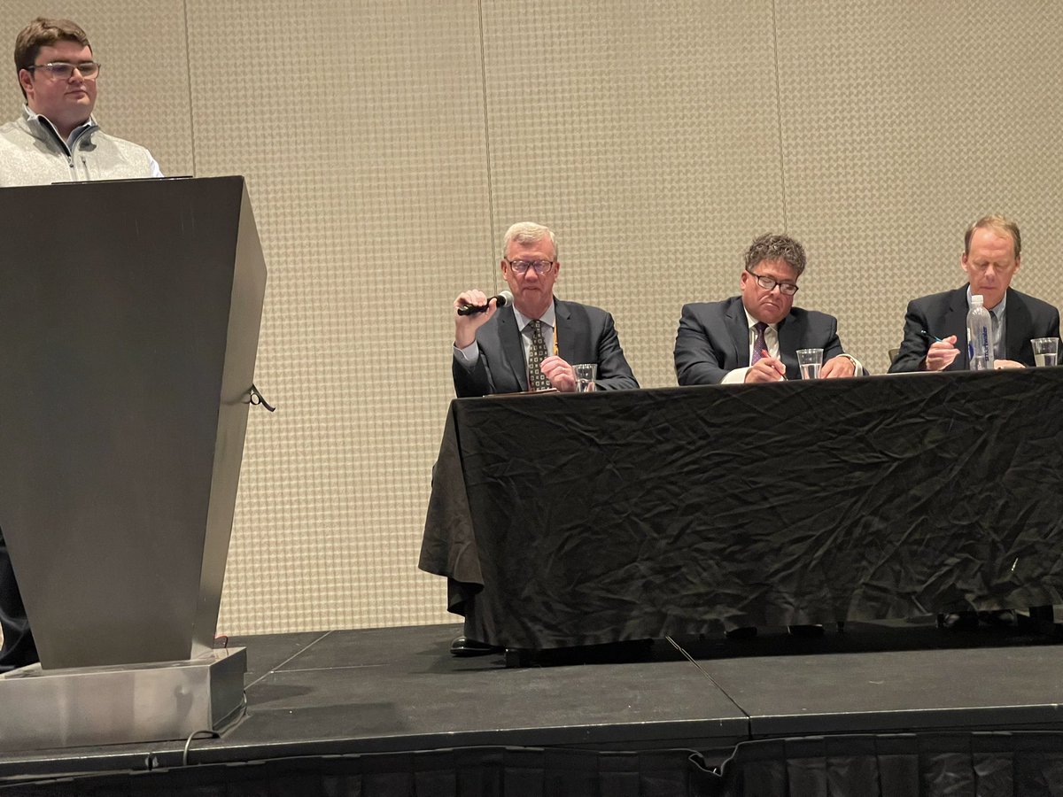 Forum on Federal Payroll Issues pt 1 happening now in Adams A. Hear the IRS, DOL and Census Bureau answer questions. #paycon #payosnc