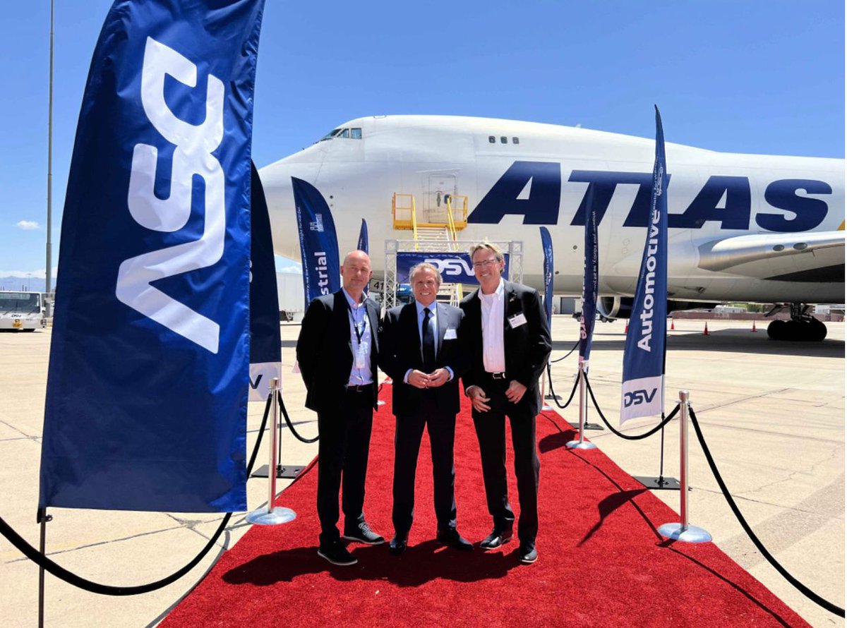 azlarsen's tweet photo. #DSV does it again !
Semiconductor supply chain 
747's twice a week to Mesa Gateway Airport
🇩🇰🇺🇸 Collaboration at it finest
Congratulation. https://t.co/5zMm4Z6zrH