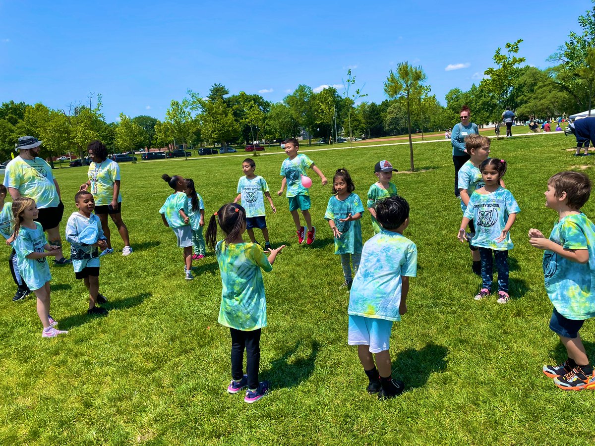 What an 🅐🅜🅐🅩🅘🅝🅖 Field Day over at DES! <a href="/MrsRodgers707/">Katie Rodgers</a> and I couldn’t have done it without the support of our amazing staff and students 🤩 <a href="/DundalkES/">Dundalk Elementary</a> <a href="/BCPSPhysEd/">BCPS PE</a>