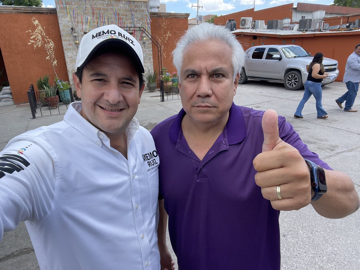 ugartechea's tweet photo. Pa’Delante con @manolojim @memo_ruiz_g
#ManoloGobernador
#MemoRuiz
#MemoSanchez
#aMEMOsPiedrasNegras https://t.co/rOu6oSSuJK