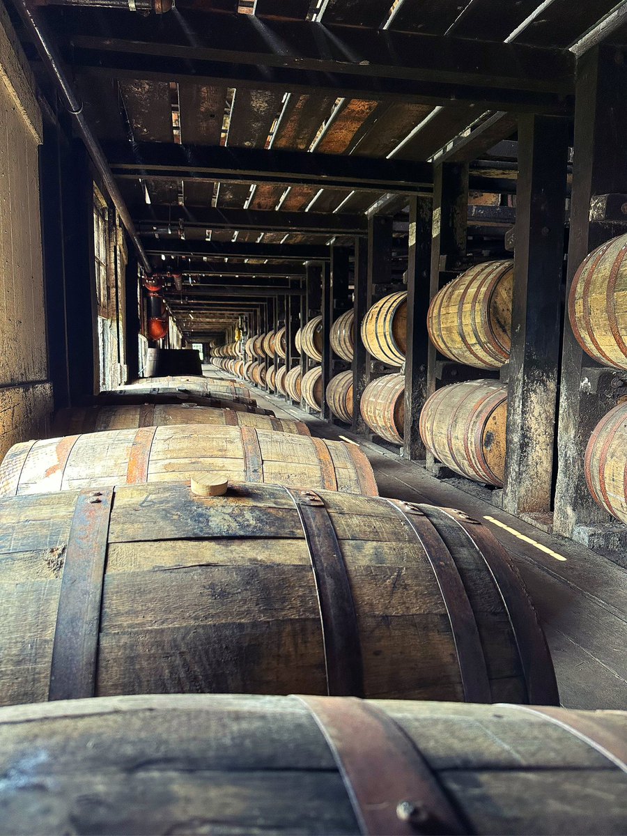 FirebirdBo's tweet photo. Today was a good day! But then, any day that provides me a reason to be in a #Rickhouse for a while is a good day! #Cheers from warehouse A everybody! @WildTurkey #KentuckyBourbon #BourbonWhiskey #Bourbon #Kentucky #BourbonTrail https://t.co/fD9SEAZF4a