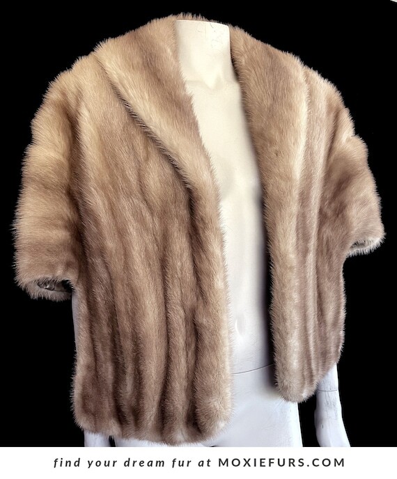 moxiefurs's tweet photo. Find your dream fur at https://t.co/jL2Qt7bwwi! EMBA Brown MINK Fur Stole, Pastel Rustic Bridal Capelet, Winter Wedding Shawl, Autumn Haze Real Vintage Cape, Bridesmaid Bolero Jacket Coat by moxiefurs https://t.co/UGPcrEhNjm #winterwedding https://t.co/2BJOBteZ6G