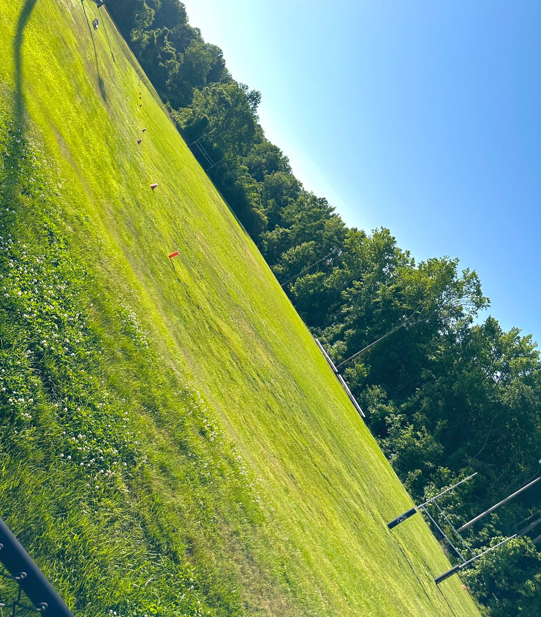 waynec0le's tweet photo. 1. 1st stop. I'm attending lil league football in the DMV.
-
His mom and dad met me @ a Wiz game and wanted me to mentor/be a big bro, positive example for him.
-
If he grow up to be a @Commanders or @XFLDefenders player, I gotta get the first interview. Lol. 🫡🥹🤣😂😂😂 https://t.co/MCd9PGUZF7