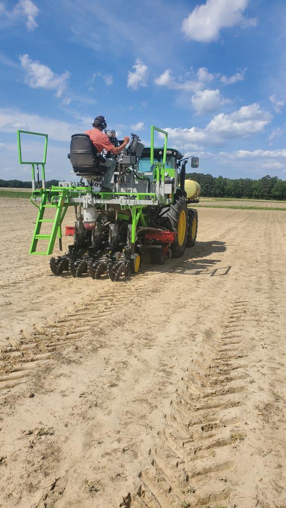 SchardongIgor's tweet photo. Beans on the ground! Came to Rocky Mount yesterday (may 16th). The planter arrived later than we expected and storm over our heads wouldn't allow planting. Welcome to field season. Luckily, sandy soils dry fast and today we could plant! Thanks @ncsoybeans  @DominicDReisig https://t.co/GC6OEtGy9T