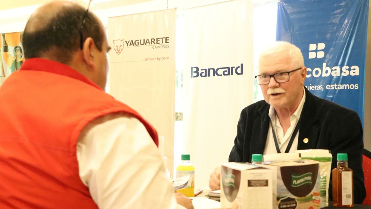 UIP_py's tweet photo. 🎉 Celebramos una jornada exitosa de la 2da Rueda de Negocios para Mipymes. 🥳

➕ 6️⃣0️⃣ micro, pequeñas y medianas empresas del sector de alimentos y bebidas estuvieron presentes ofreciendo sus productos. https://t.co/kxsEB0bCvY