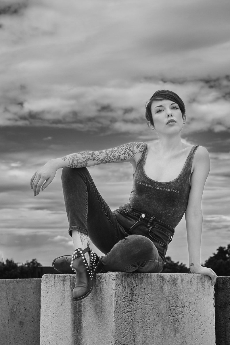 mannequinmadi's tweet image. Mistakes are perfect 
Don’t let anyone tell you different 
For if we don’t make mistakes, 
How are we to learn who we are and what we want ? 

Photos by Jon Thrasher

#mistakesweremade #columbia #downtown
