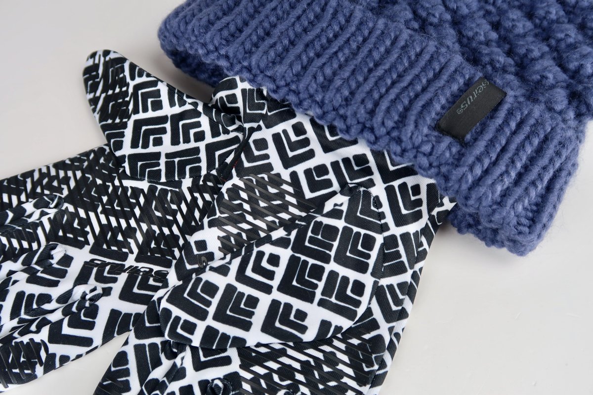 Although the warmer months are upon us, it's never too late to embrace your next #coldweather adventure!

Prep the kiddos kit early with a pop of color and keep your head warm and hands toasty while adding a touch of glow to this bundle!

Shop more at seirus.com