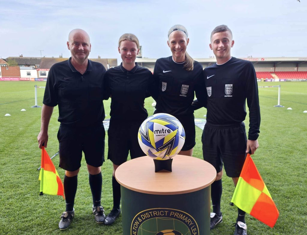ticklem7's tweet photo. Enjoyed refereeing my first PDPL Coulton Cup Final @ftfc Highbury Stadium on Sunday. Also the first time The Tickle family have all officiated at the same match! #referee #assistantreferees #fourthofficial @HollyTickle4 @TicS92812 @jt102181 @MissKick
Photos by: @TimBricePhotog1 https://t.co/AuW74NLmDt