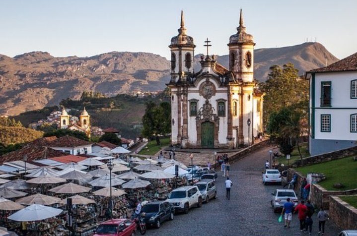 Ouro Preto, Minas Gerais, em 1880 e 2019. ©IMS