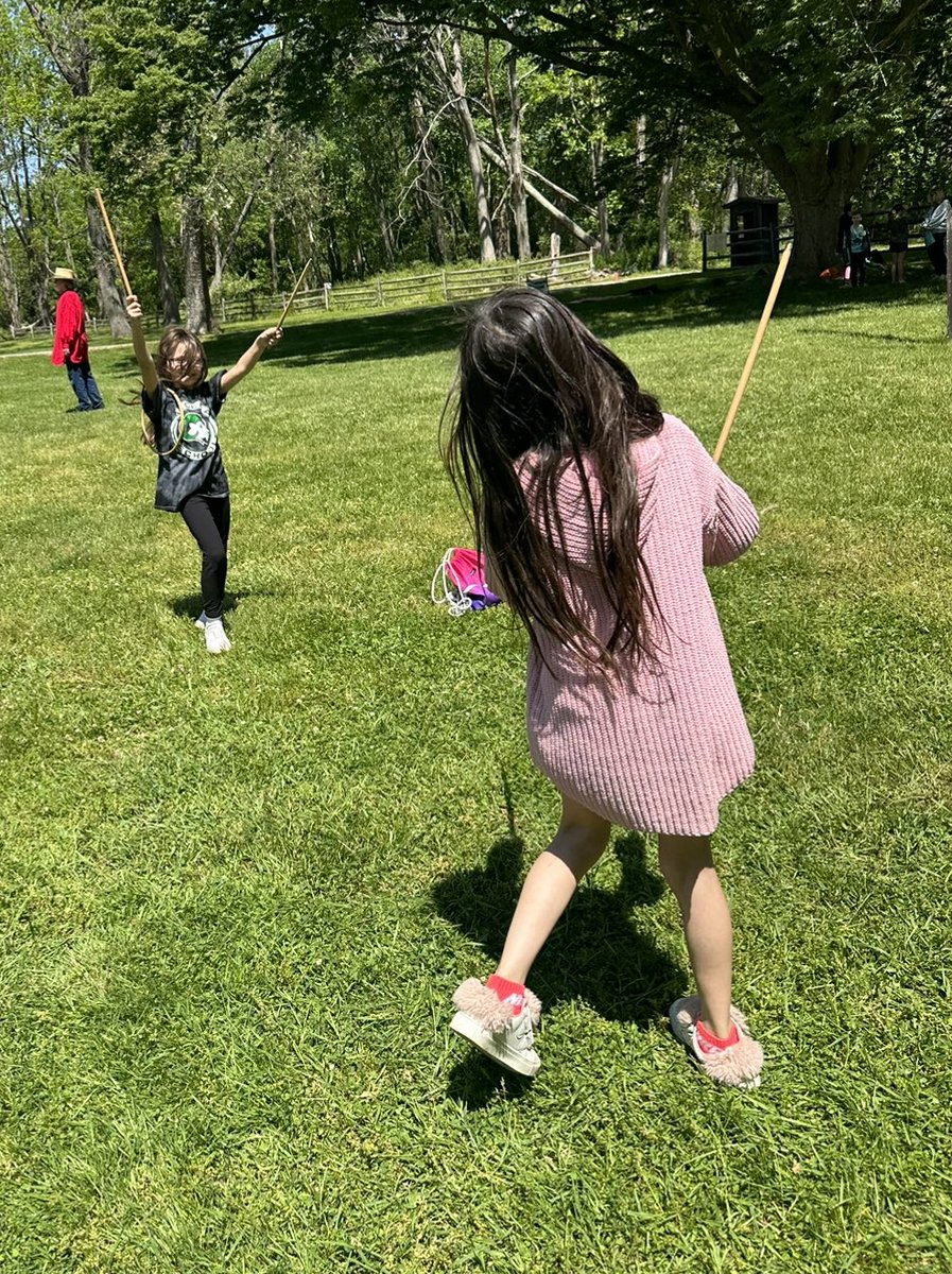 SMBesignano's tweet photo. Third graders had an incredible day traveling back in time to 1836 at the Historic Village at Allaire! https://t.co/DteN6yVKd0