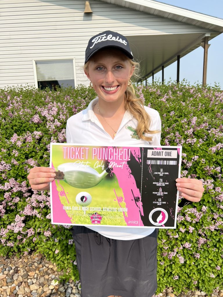 DubGNation's tweet photo. A great end of the season for these girls! Playing at Diamond Trail for regional finals they finished with a 409, getting third out of 8 teams. Good job girls! And a big congrats to Lindsay for finishing 6th individually and qualifying for state with a 92! Go hawks!💚💛 https://t.co/g9Mz6tmUiH
