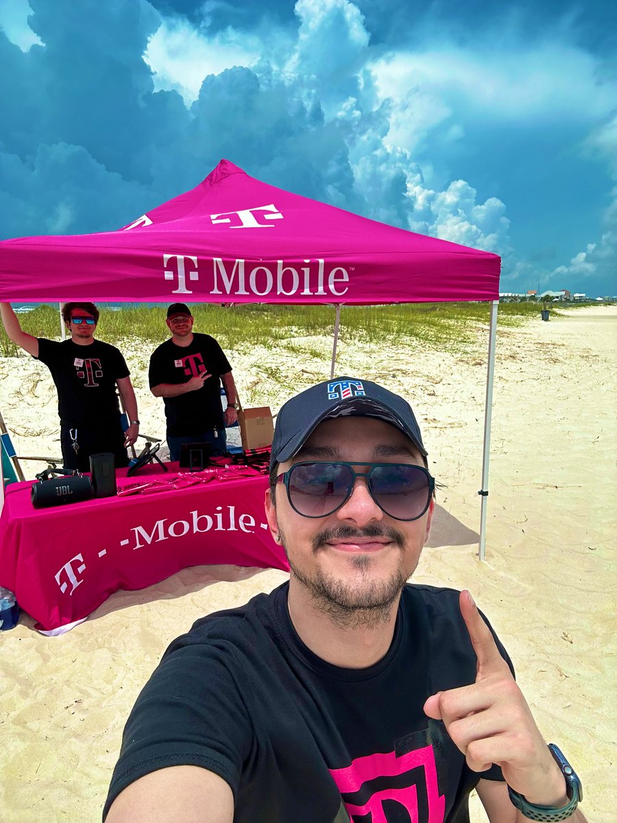 Had some fun in the ☀️ today while promoting the business and expanding our footprint in preparation for a great weekend !! As we continue to #GoGrowWin Community engagement is 🔑