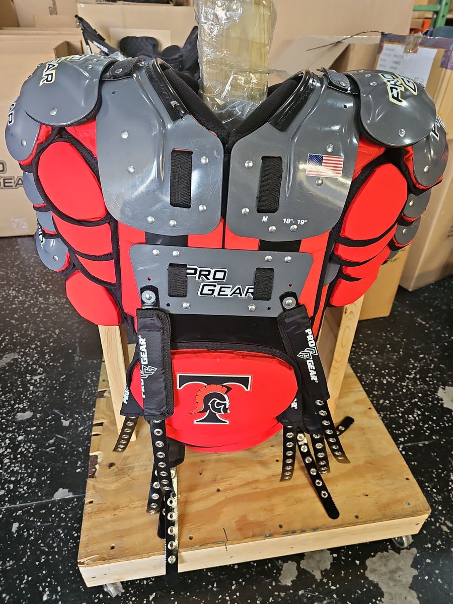 Thanks to <a href="/GameOne_USA/">Game One</a> and <a href="/IAR2_Football/">TrinityTrojanFB</a> for trusting @Pro_GearSports to protect the Trojans.