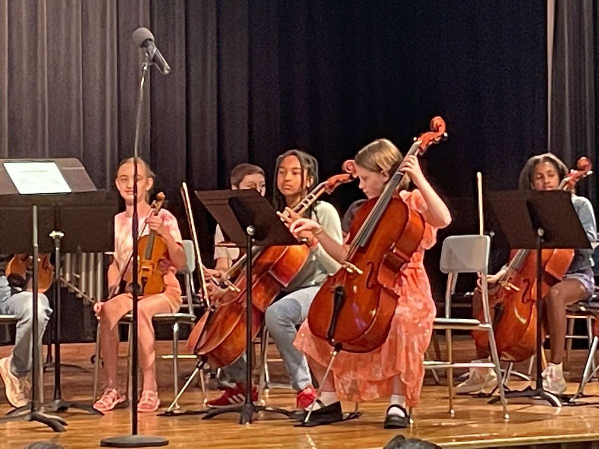 Eddie Latour tweet media