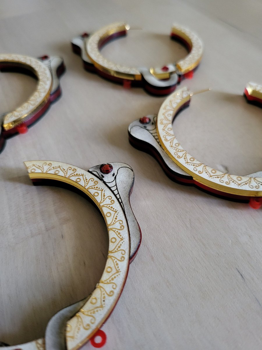 MakingMagitek's tweet image. Is everyone ready for a sneaky drop tomorrow?

#twst #scarabia #earrings #hoops