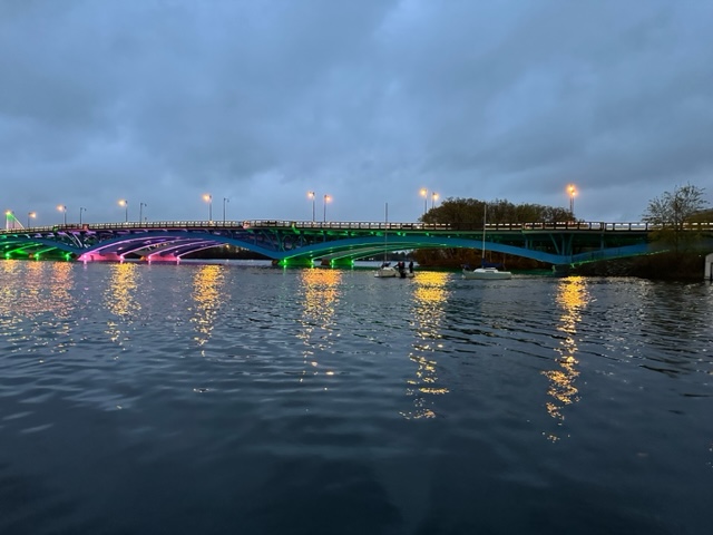 RegattaPoint's tweet photo. Sailing under the lights! Way to quick of our season #sailing #regattapointcommunitysailing https://t.co/k9N4AEUicN