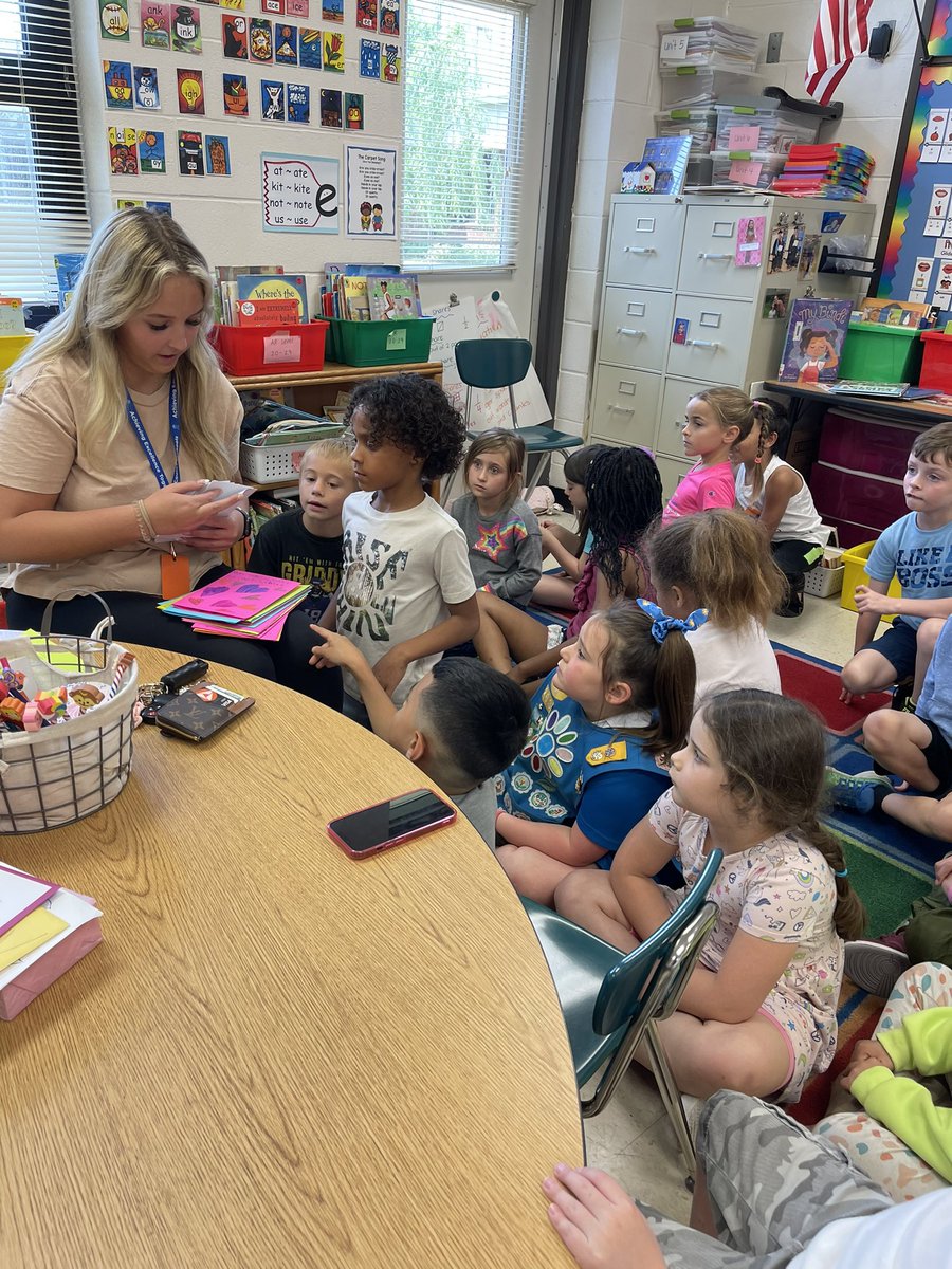 Lisa Meyer tweet media