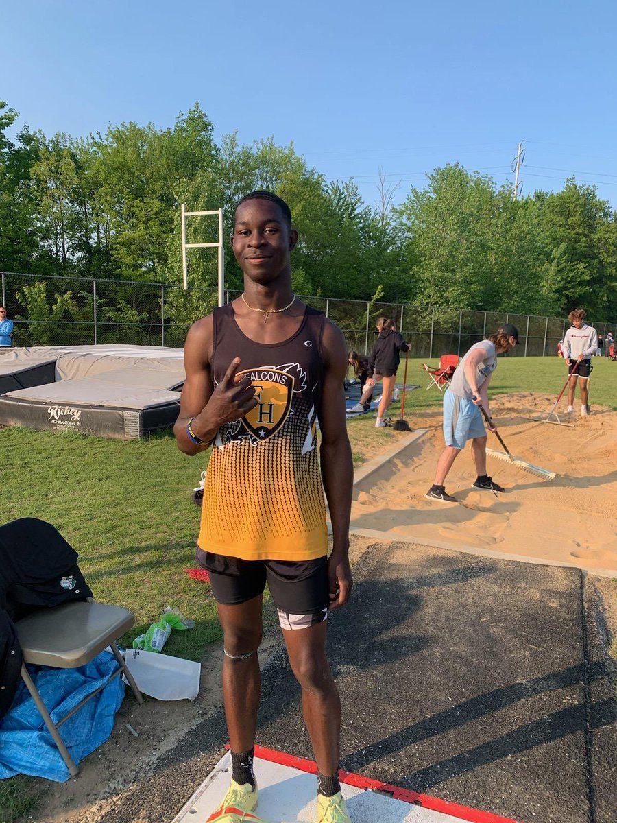 FHHS_Athletic's tweet photo. Richmond Honkpo won Districts in long jump with a 22-9 jump. He represent the Falcons at regionals. #swcsd https://t.co/fh58D6rwf5