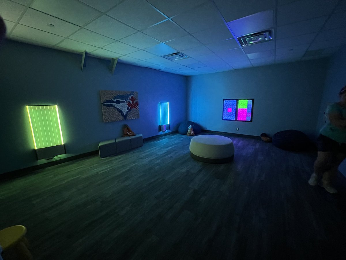 Did you know that there is a sensory room at Rogers Centre?  Some of our students were able to use this space at the Jays game thanks to our amazing EA Mrs Gordon who did some research! @JennMJohnston <a href="/lefler_m/">Mary Lou Lefler</a>