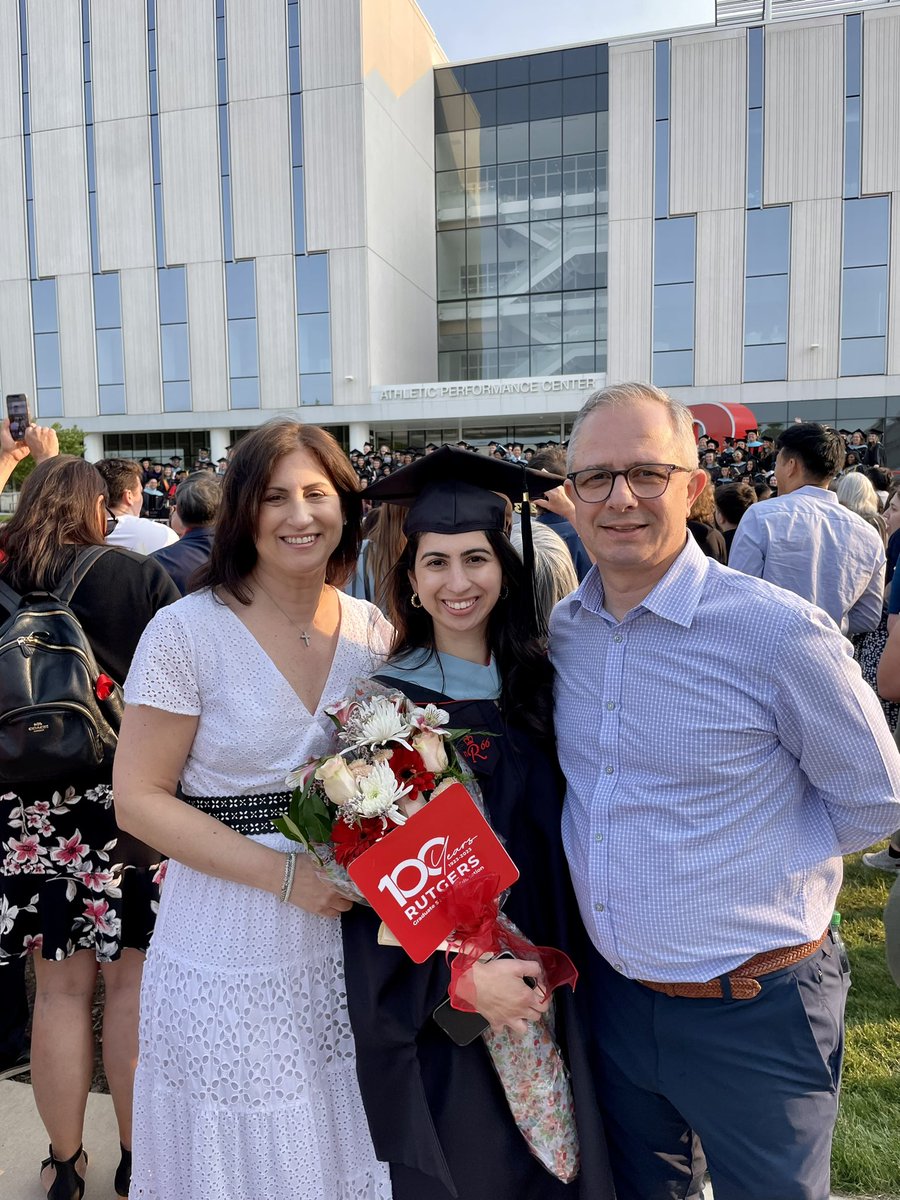 Ms. Kanaras tweet media