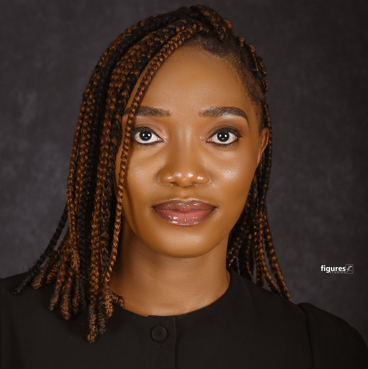 Hi. I am Oyindamola Osinubi, a content strategist, copywriter, proofreader, social entrepreneur, and a final-year student at the University of Ibadan. If you need someone to create well-researched, error-free, search engine optimized,