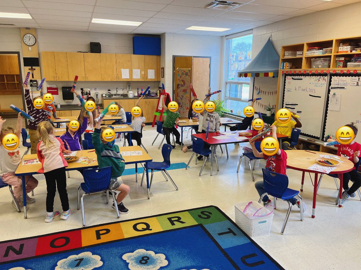 When we made our own water shaker instruments in Kinder 🎼