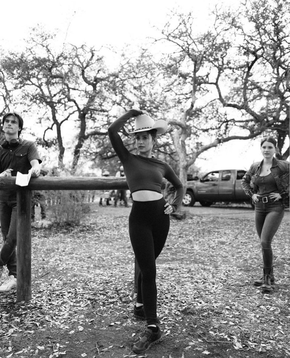 Walker Source ⭐ on Twitter "Ashley Reyes on set with Mitch Pileggi