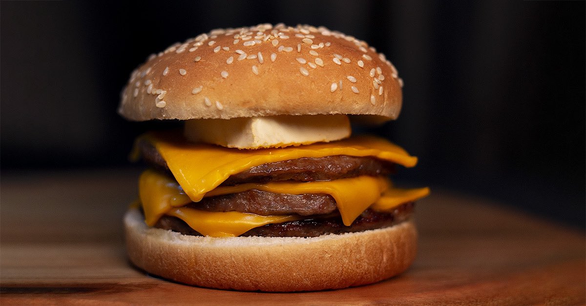 wrkings1's tweet photo. Um boa noite desse que você merece 🍔🥗🤤 https://t.co/1SPKY0Qe8r