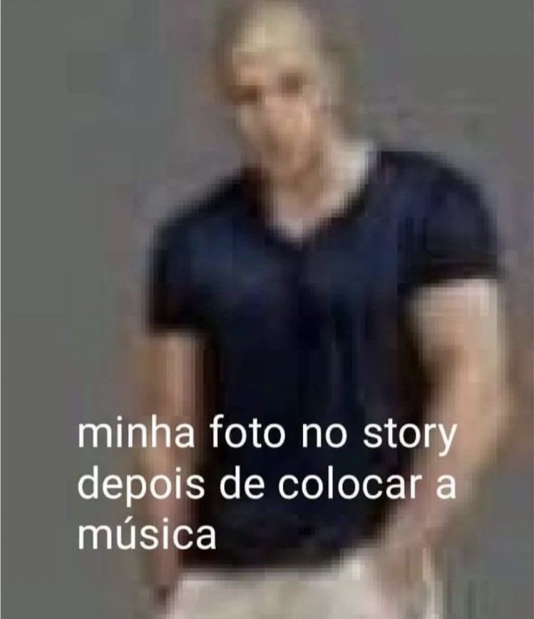 pereirajh_'s tweet photo. depois de 3 horas escolhendo a música ainda https://t.co/hiecLFMcxr