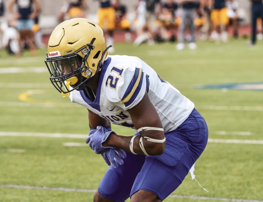 Joshua White (@joshua_white_05) on Twitter photo Blessed to receive an offer from Albion college!🟣🟡⚔️ @IkeVEagles1 <a href="/stoneyrock64/">Karl Featherstone</a> <a href="/youngslingersQB/">Joe Youngblood</a> <a href="/AlbionFootball/">Albion Football</a> Blessed to receive an offer from Albion college!🟣🟡⚔️ @IkeVEagles1 <a href="/stoneyrock64/">Karl Featherstone</a> <a href="/youngslingersQB/">Joe Youngblood</a> <a href="/AlbionFootball/">Albion Football</a>