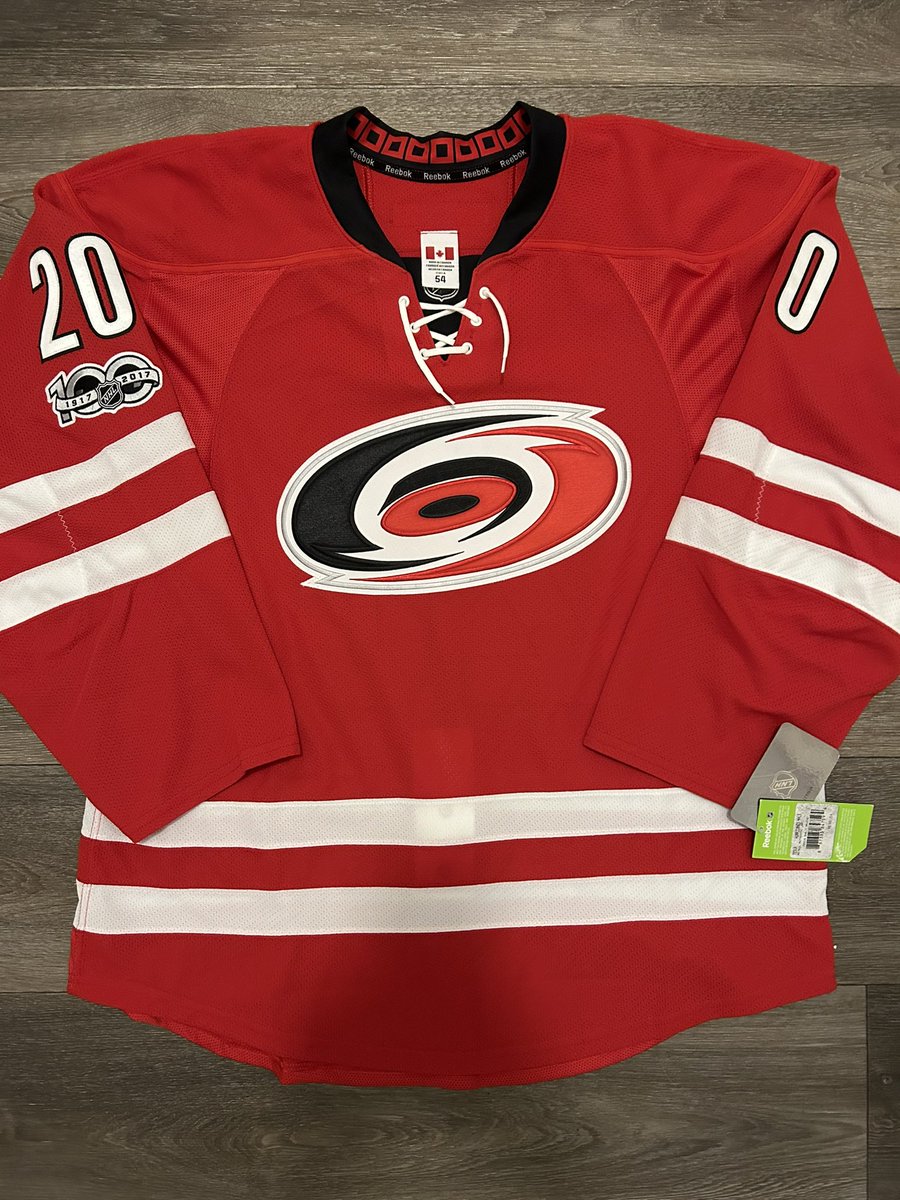 JerseyCentre_'s tweet photo. 🚨 Jersey of the day from my Personal Collection! Don’t forget new jerseys are posted @everythingjrzys Instagram account, be sure to follow it! 🚨

Sebastian Aho Carolina Hurricanes NWT Reebok Team Issued 2013-17 Authentic Home Jersey!

 What’s new in your collection? https://t.co/9RmAuzpUL6