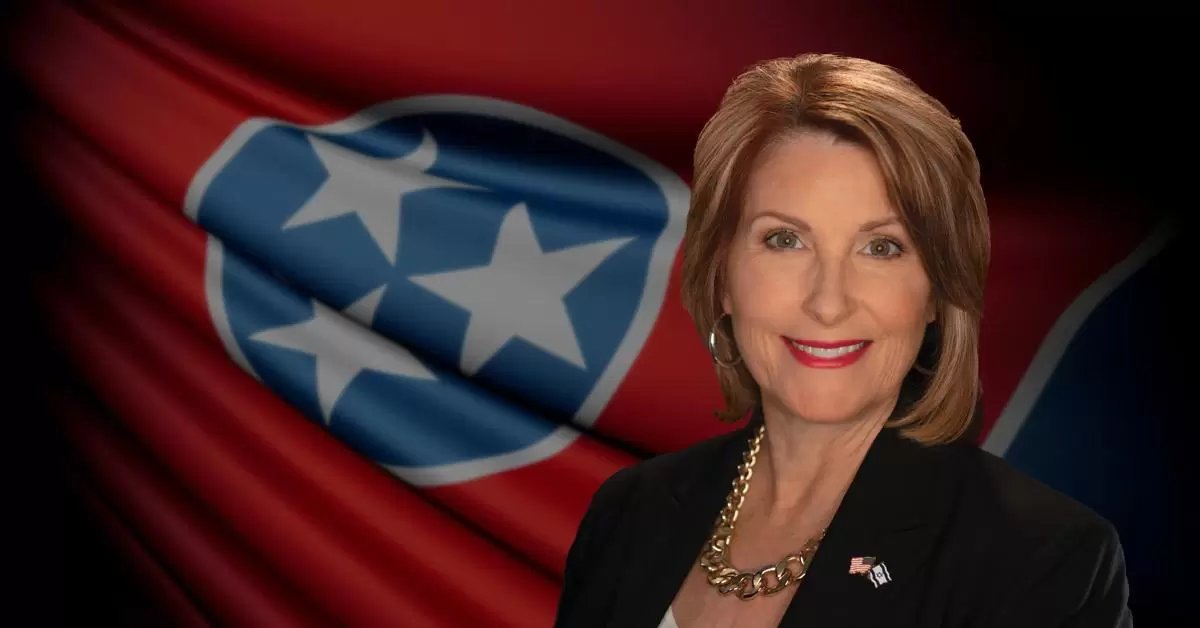 shmoore75's tweet photo. Laurie Cardoza Moore, who speaks at Q-Anon events, who says mosques are fronts for terrorists, who took part in J6, and who founded @pjtn (deemed a hate group by @splcenter) was appointed by @Csexton25 this week to oversee all social studies materials in TN schools. Lovely. https://t.co/ODSzru9f1R
