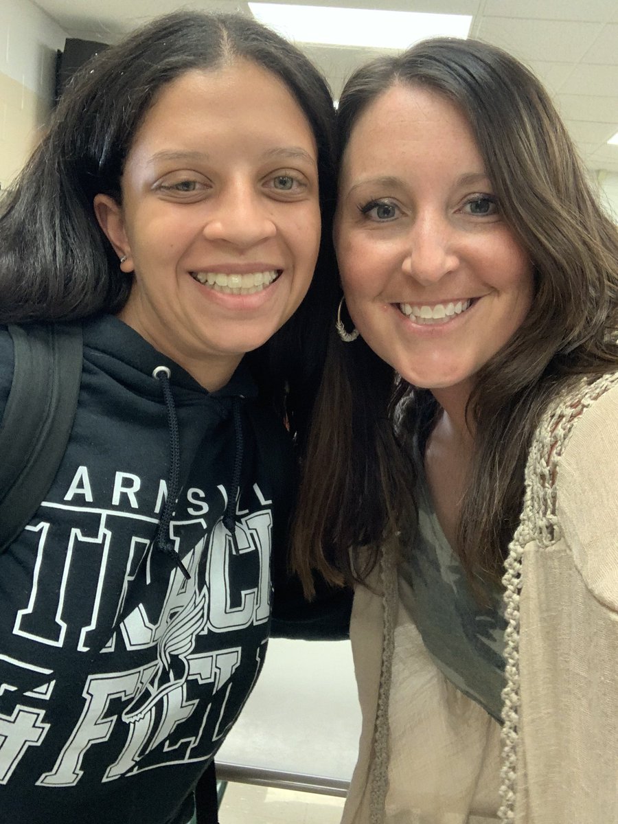 BHS_Shillinator's tweet photo. 2022-2023 Adopt a ☘️ Students. Have to catch pictures w/ a few more seniors but I was blessed with another GREAT group of student mentors this year ❤️❤️❤️ https://t.co/eAUGbtQ9C8