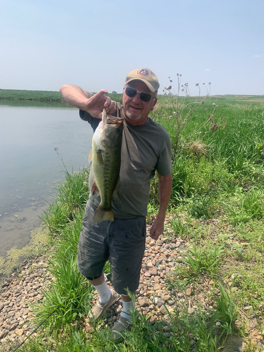 Couldn’t draw up nicer day here in Iowa 

Dad takes the cake on this big girl!

6.4 lbs….Pogy red belly powerbait