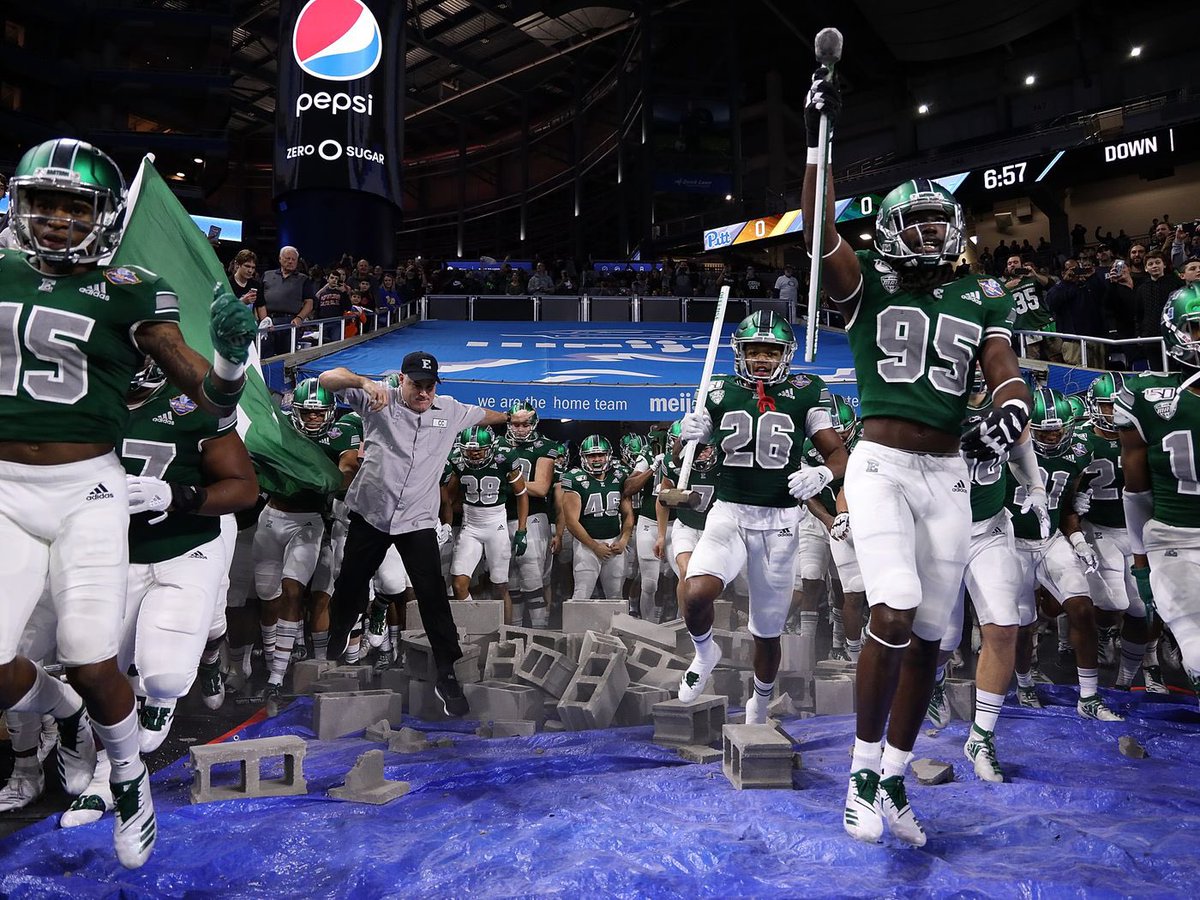 kenyon7bowyer's tweet photo. After a great conversation with Coach Creighton I am excited to announce that I have received an offer from Eastern Michigan University @EMUFB https://t.co/whQeKrUeFP