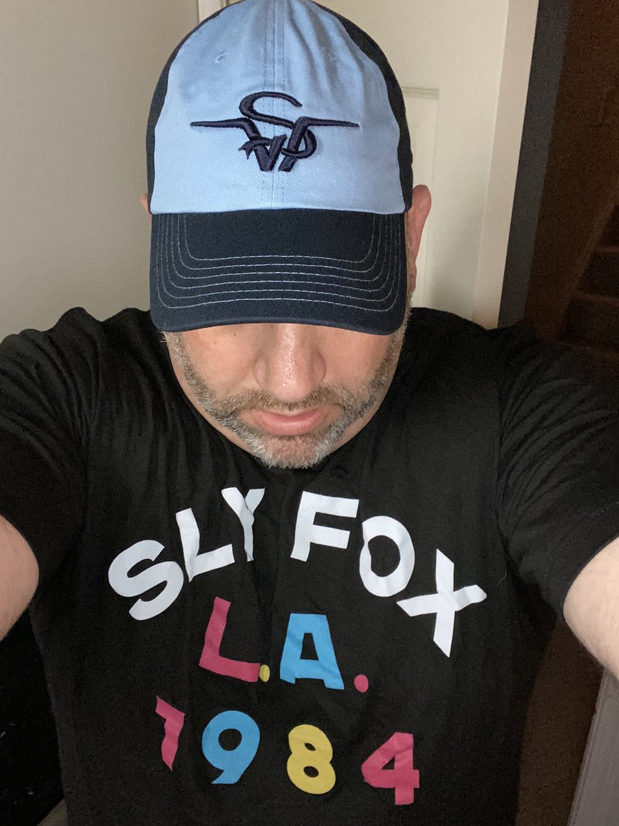 ericlbrooks's tweet photo. #DaveShultz #SlyFox plus the @solonwc Head Shirt #WrestlingShirtADayinMay https://t.co/xtOweklOYc