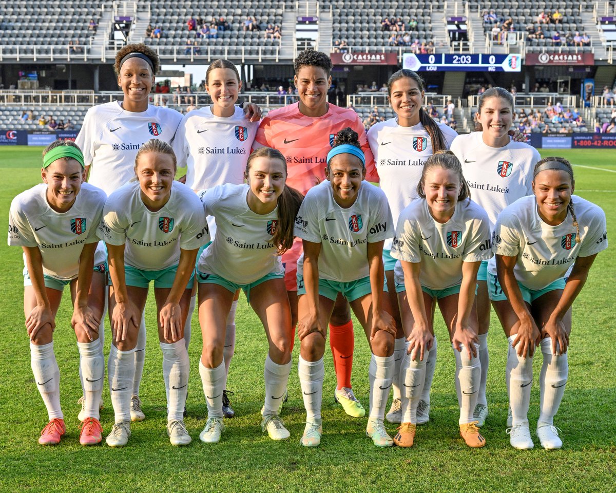 thekccurrent's tweet photo. Look at them go 🥰

#LOUvKC | #KCBABY https://t.co/zU1ZMg9Y7i