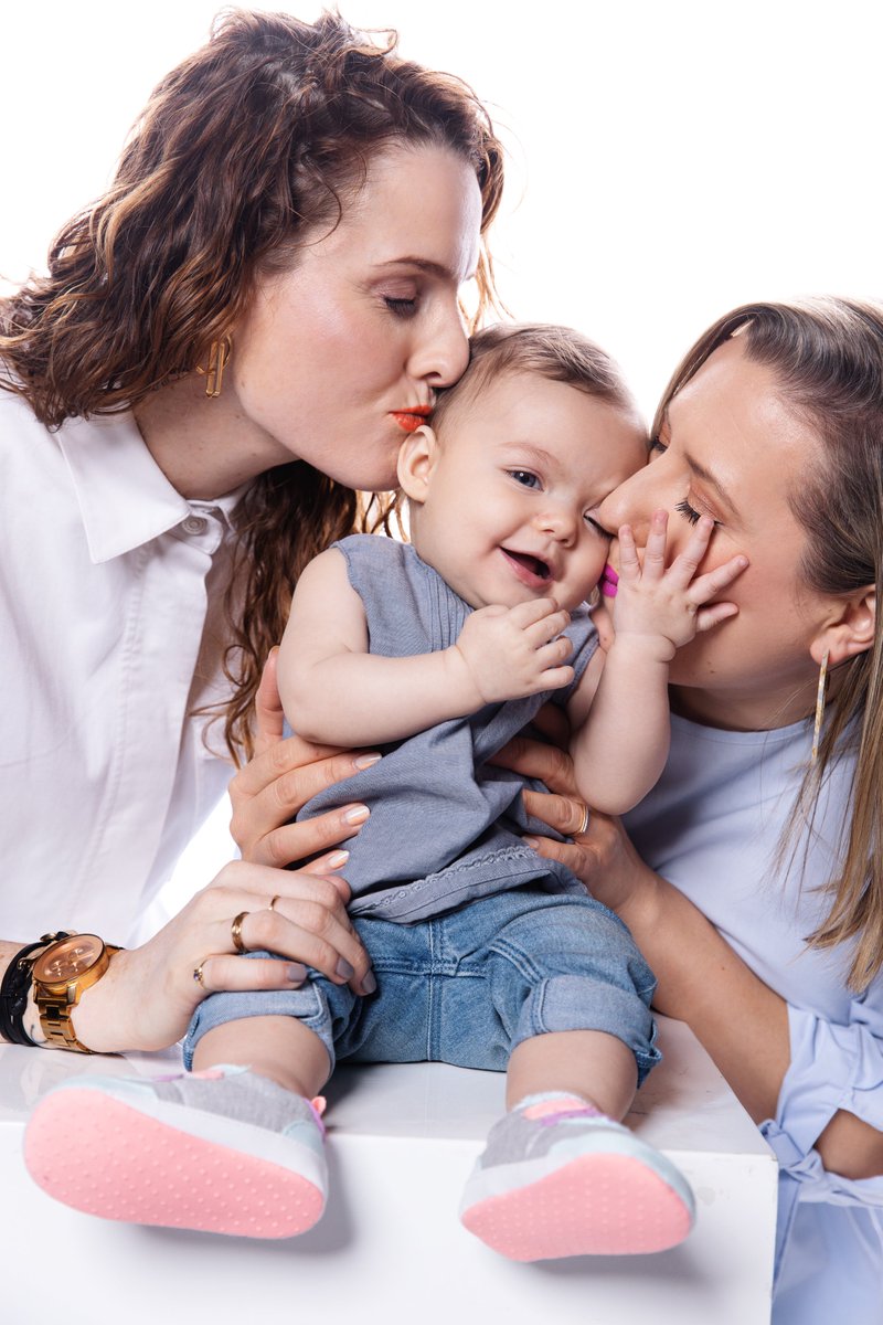 flynnkristina's tweet image. think about it...

• you&apos;re an artist
• launching your biggest-ever project
• created during an IRL performance + livestream
• 10K NFTs, created in 20 minutes thanks to 2 decades of experience

before the drop you: 

• capture + share amazing content
• sign up 17K wallets…