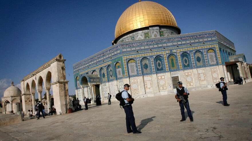 Jerusalem forever, inside and out - jewishwebsite.com/opinion/jerusa…