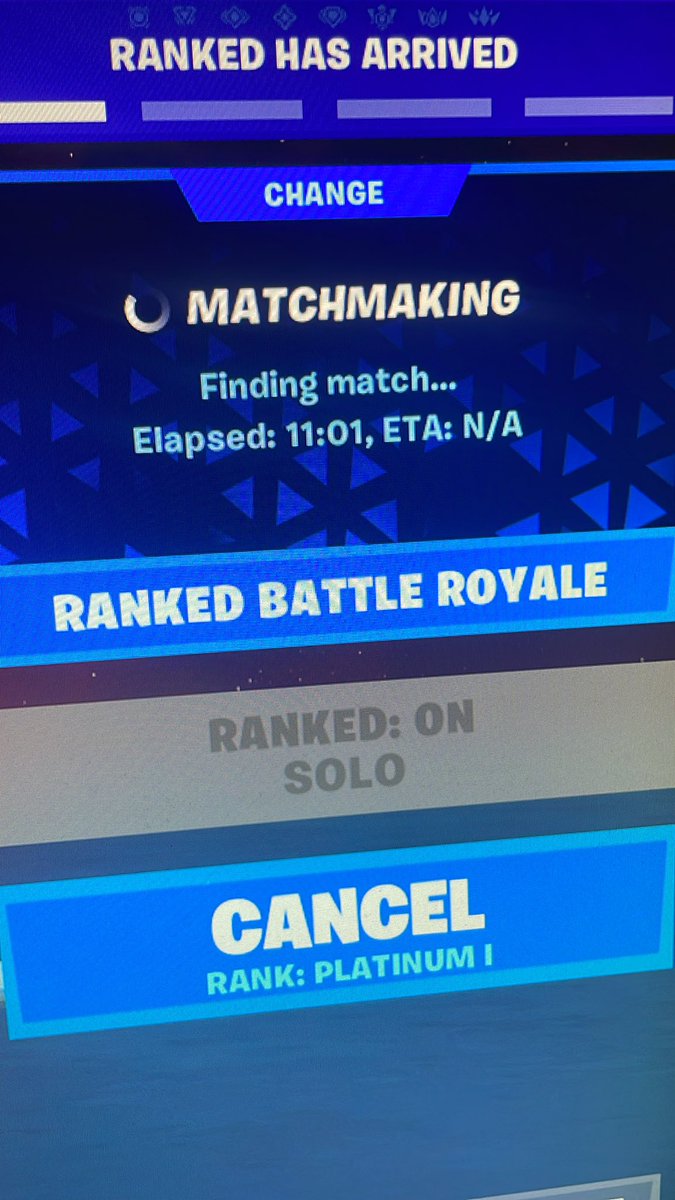 MaybeProBTW's tweet image. this que is crazy bruh 😭😭