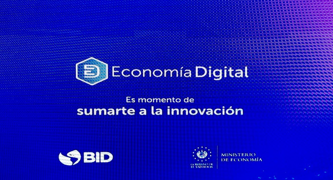 Desde hoy, los empresarios de #ElSalvador, con el apoyo de <a href="/el_BID/">Banco Interamericano de Desarrollo</a> y <a href="/EconomiaSV/">Ministerio de Economía</a>, cuentan con la plataforma Economía Digital, una nueva herramienta de innovación que promueve la transformación digital de las #PYME. <a href="/MariaLuisaHayem/">María Luisa Hayem 🇸🇻</a> <a href="/galileosolis/">Galileo Solis</a>
👉edigital.economia.gob.sv