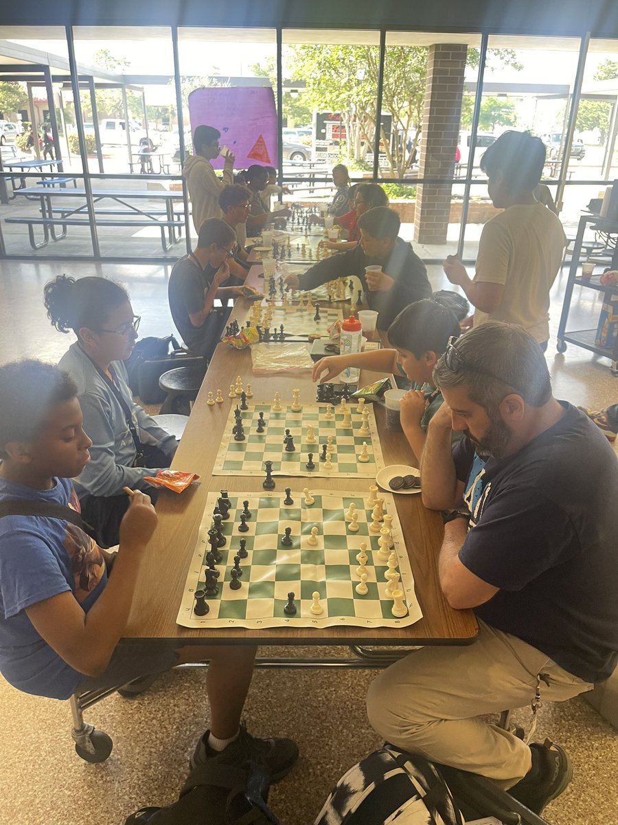 Jcm1st's tweet photo. Everyday is the perfect day for getting better! @HumbleISD_AMS Chess club in full effect! Some of our finest strategists and thinkers! We do this!!! #Tigertastic #Ontheprowl #Checkmate https://t.co/QS0GmuOzJQ