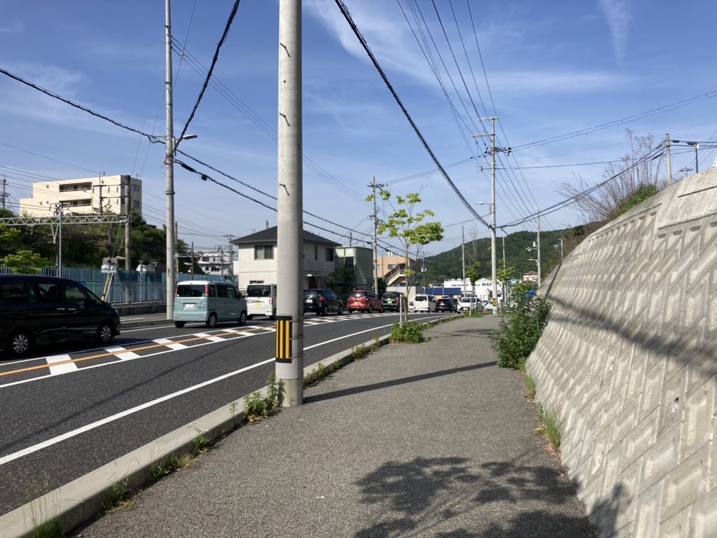 tripstar0522's tweet photo. 今日も5.2kmの地元通勤 #朝ラン 。
朝から気温が高く、少しムワッとした空気でした😅それでも昨日より最高気温予想は低いそうですが🥵
明日は雨らしいので、休足かなぁ…

コース
唐櫃台駅→神鉄六甲駅→大池駅→真星病院→花山東町→谷上駅

👟→ #HOKA   #CLIFTON6
🧦→ #無印良品 https://t.co/40KlR1Vzr4