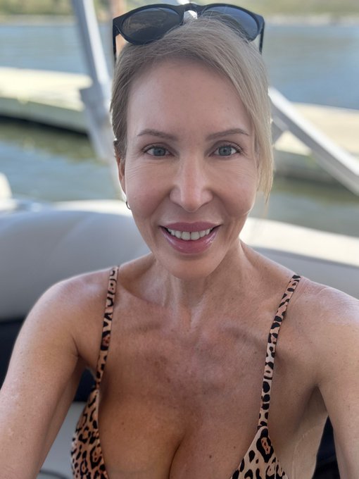 Is it wet Wednesday? 💋 #Wednesday #bikiniday #boating #outdoors #onlyfans https://t.co/8Ng4kPg3MJ https://t<a href="/tag/wednesday"class="tags">#Wednesday</a><a href="/tag/bikiniday"class="tags">#bikiniday</a><a href="/tag/boating"class="tags">#boating</a><a href="/tag/outdoors"class="tags"><span>#outdoors</span></a><a href="/tag/onlyfans"class="tags"><span>#onlyfans</span></a>