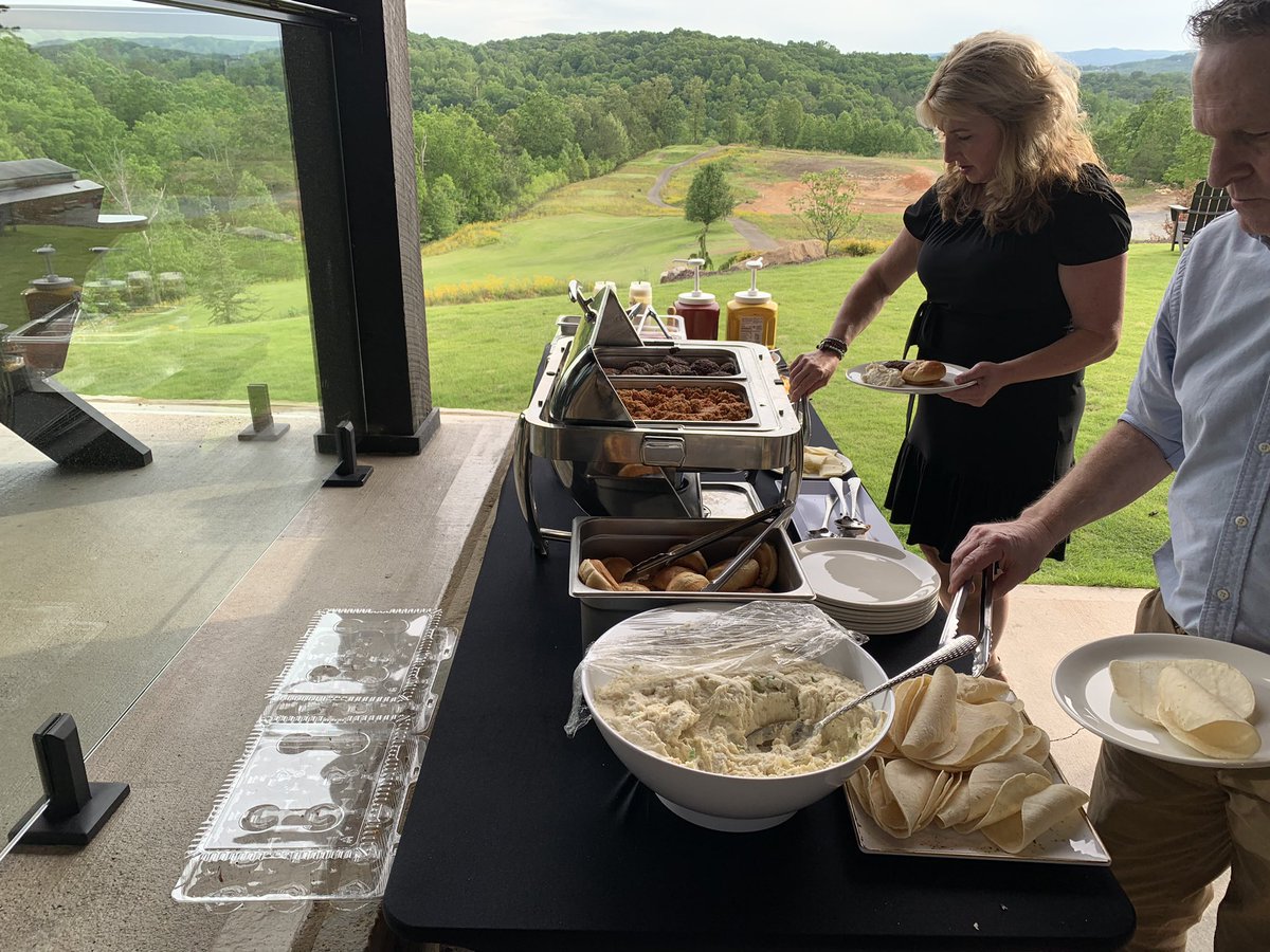 FCHSGolf1's tweet photo. Great night celebrating our boys and girls golf program for our end of year banquet. Thank you to Old Toccoa Farm for hosting us and all their support. Congrats to our golfers and two seniors Lucus Hanson and Cole Pittman. Enjoy your summer and get out on the golf course!! https://t.co/vyabaCmIl4