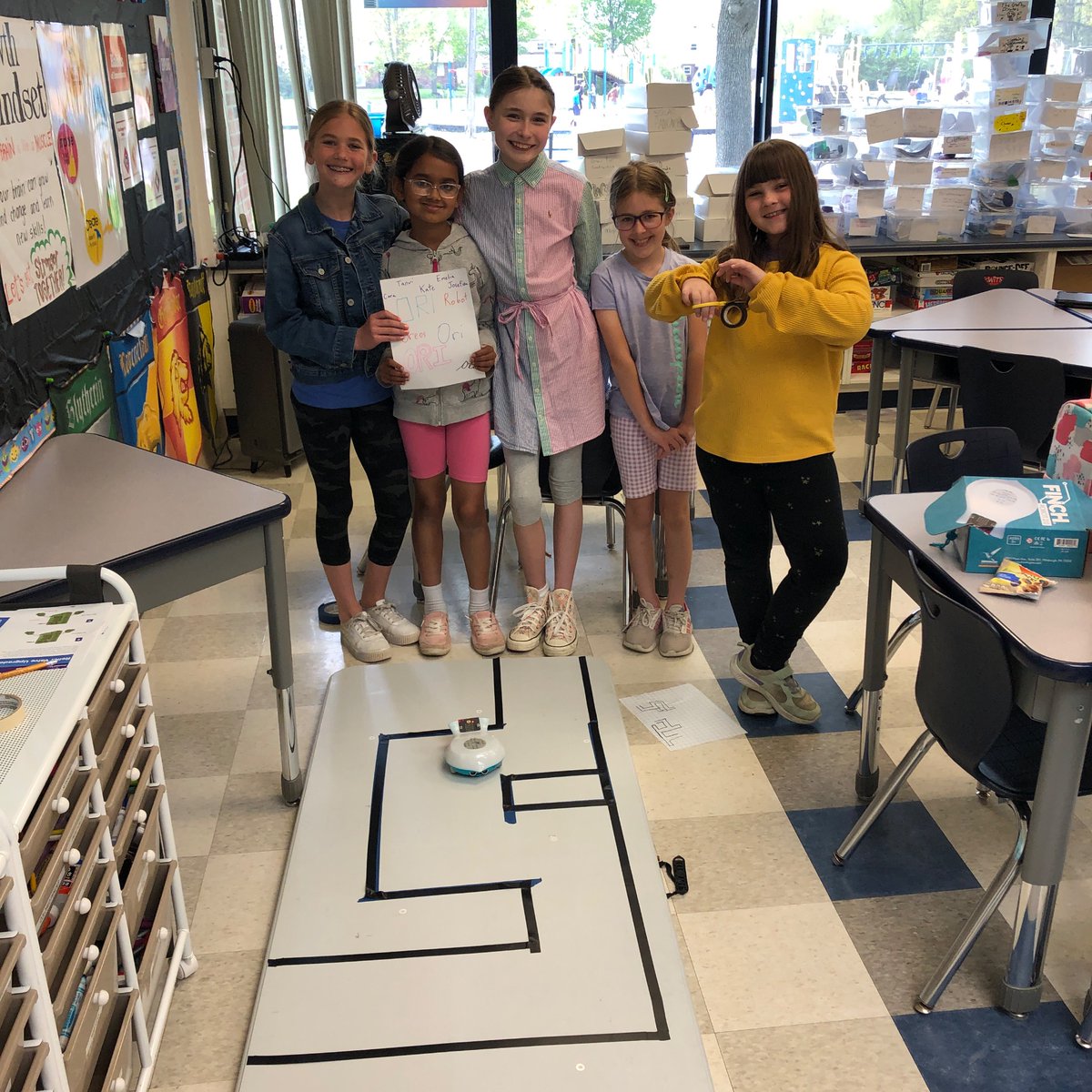 CaraBellMI's tweet photo. Team Superior and the Robot Oreos finished the Final Quest! They persevered to get the robots to do what they envisioned. They met MANY times during lunch recess, even when the weather was nice. They learned so much and are very proud of their work! #girlssolveit #fordgirlsinstem https://t.co/6MWmcHstDS