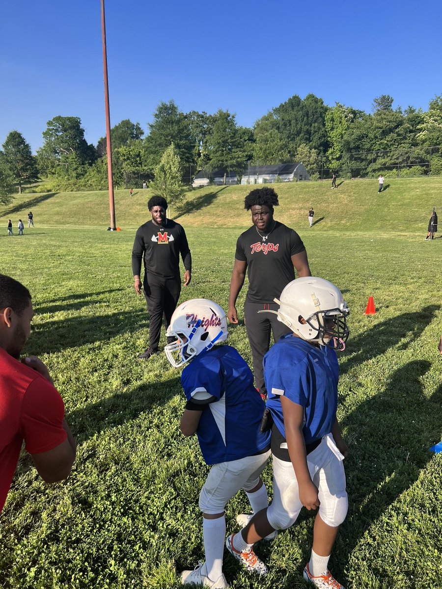 Delmar Glaze (@drglazejr) on Twitter photo Spent a beautiful spring evening with the talented players of Marshal Heights Bison Youth Football, providing mentorship and emphasizing the importance of education. Huge thanks to <a href="/DCPoliceDept/">DC Police Department</a>, @TBIAFoundation, and <a href="/TerpsFootball/">Maryland Football</a> for making it all possible. #youthdevelopment Spent a beautiful spring evening with the talented players of Marshal Heights Bison Youth Football, providing mentorship and emphasizing the importance of education. Huge thanks to <a href="/DCPoliceDept/">DC Police Department</a>, @TBIAFoundation, and <a href="/TerpsFootball/">Maryland Football</a> for making it all possible. #youthdevelopment