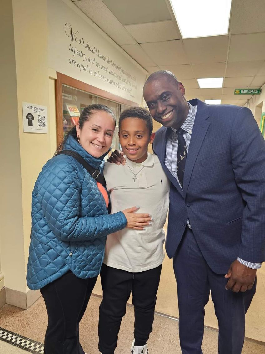 Mr. Moore tweet media