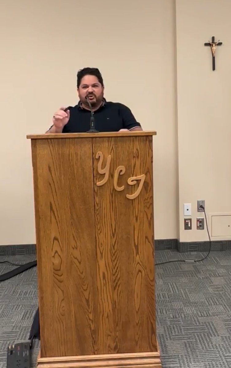 totino_v's tweet photo. Hey @YorkOECTA members 📣
The speeches are up 👇
https://t.co/VJ877SbtFw

Voting is now open 🗳 please check your YCT emails for your PIN &amp; instructions.

Please vote✅️ Vito! 
#CatholicTeachers #TheUnionIsYou https://t.co/Dz51h8Jl7W