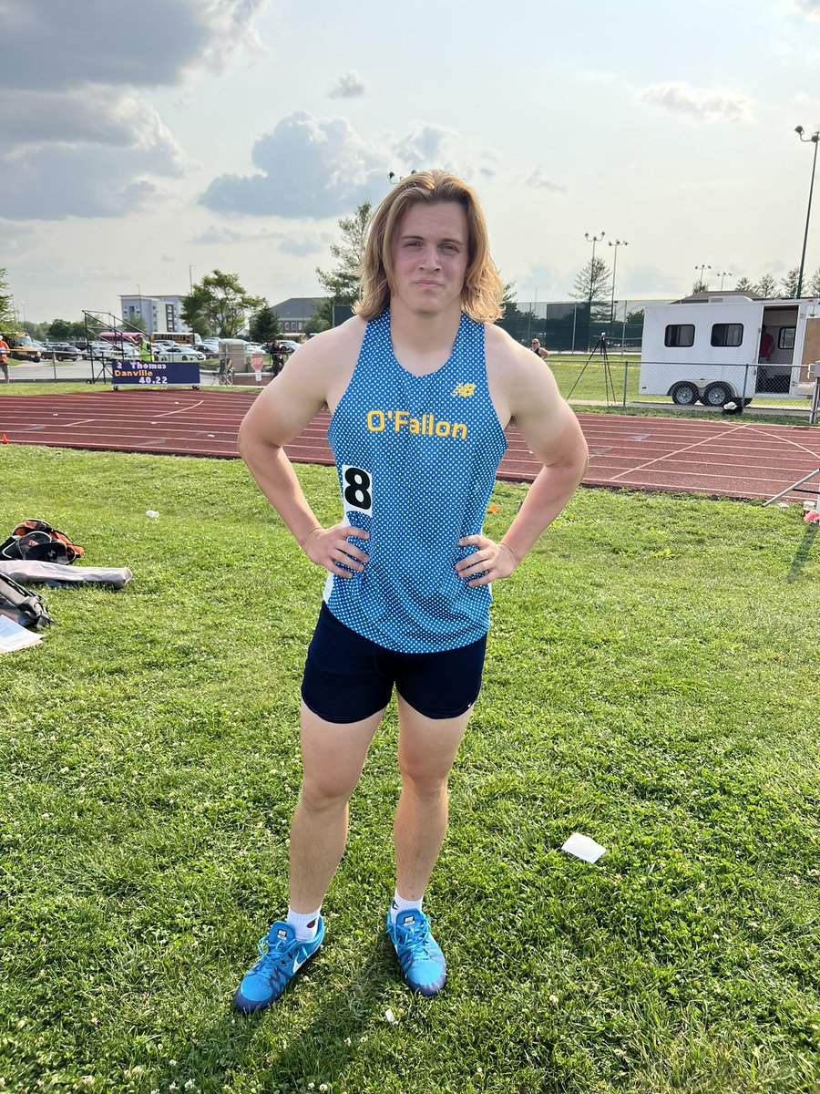 othsboystrack's tweet photo. Today was the end of an era. For the past six years, we have had a Lehman boy on our track team!  Tucker finished his track career today with two PR’s in both hurdle races. 

5th place -110s - 15.59
4th place - 300s - 40.86 (.02 off of state qualifying time) https://t.co/UX8JfIjYL5